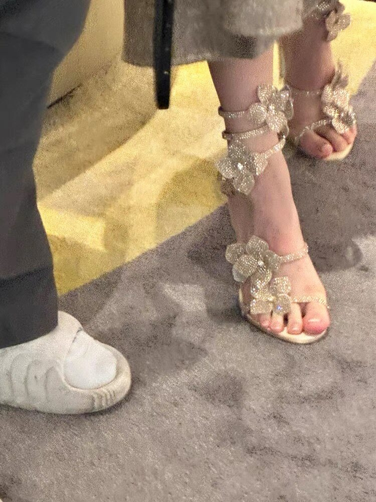 여성용 3D 플로럴 아플리케 스트랩 하이힐, 웨딩, 파 - Sandal Strappy Heeled 리뷰 및 가격