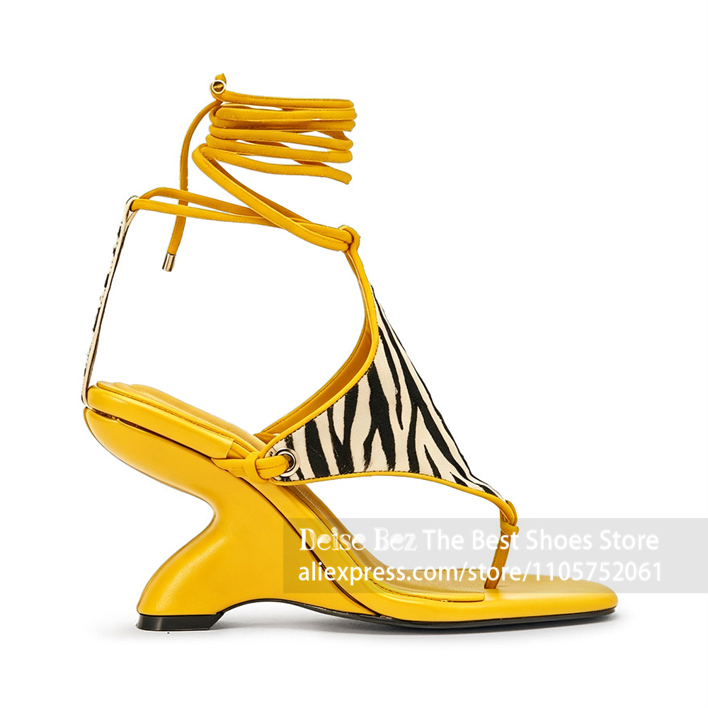 얼룩말 프린트 레이스업 조형 힐 샌들 블랙 화이트 스트 - Sandal Strappy Heeled 리뷰 및 가격